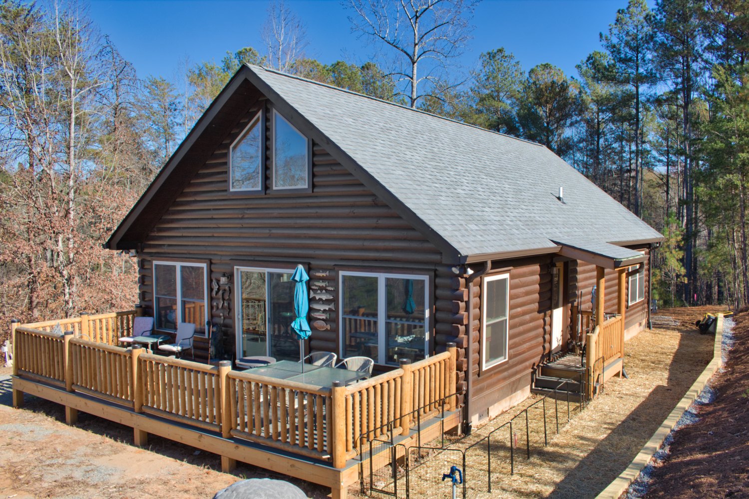 Cabin on 4.60 acres in Union Mills, NC