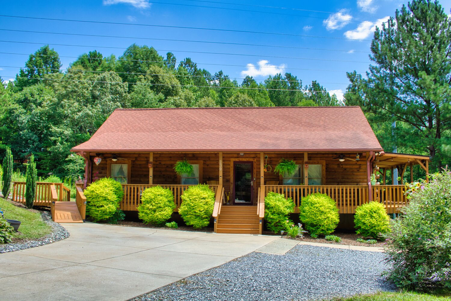 MLS #4410441 | 1.76 acres | Cabin in gated Hearthstone Ridge