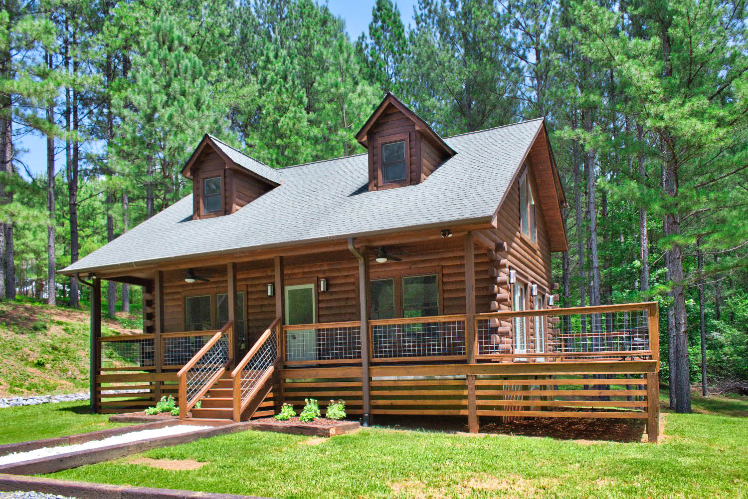 MLS # 4283344 | 2.00 acres | New log cabin w/stream in gated Hearthstone Ridge
