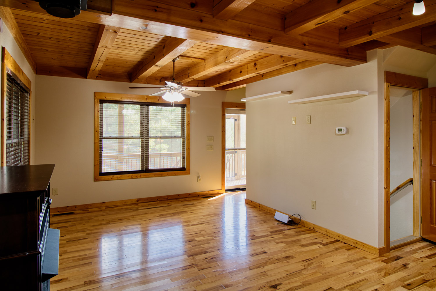 MLS # 4435771 | 1.37 acres | 3/2 fenced home w/large garage in gated Hearthstone Ridge