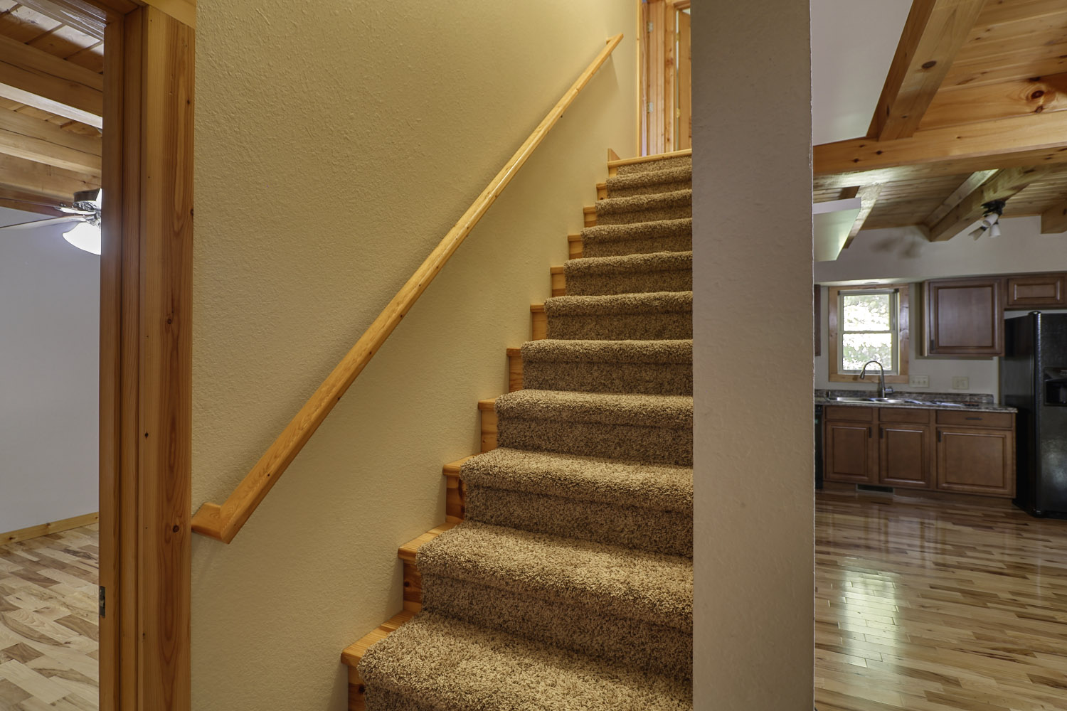 MLS # 4435771 | 1.37 acres | 3/2 fenced home w/large garage in gated Hearthstone Ridge