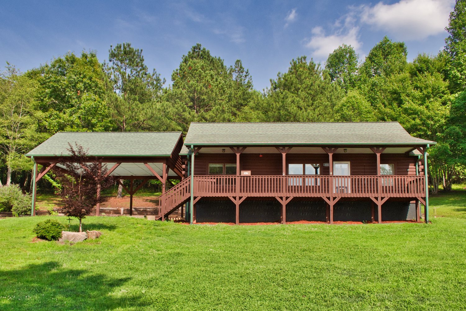 Log cabin on 1.48 acres in Union Mills, NC