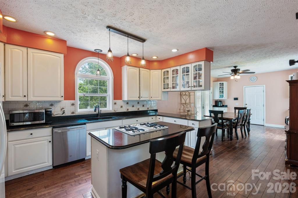 295 Wilderness Ridge,  large, 4,311 sq ft home, MLS #4392756